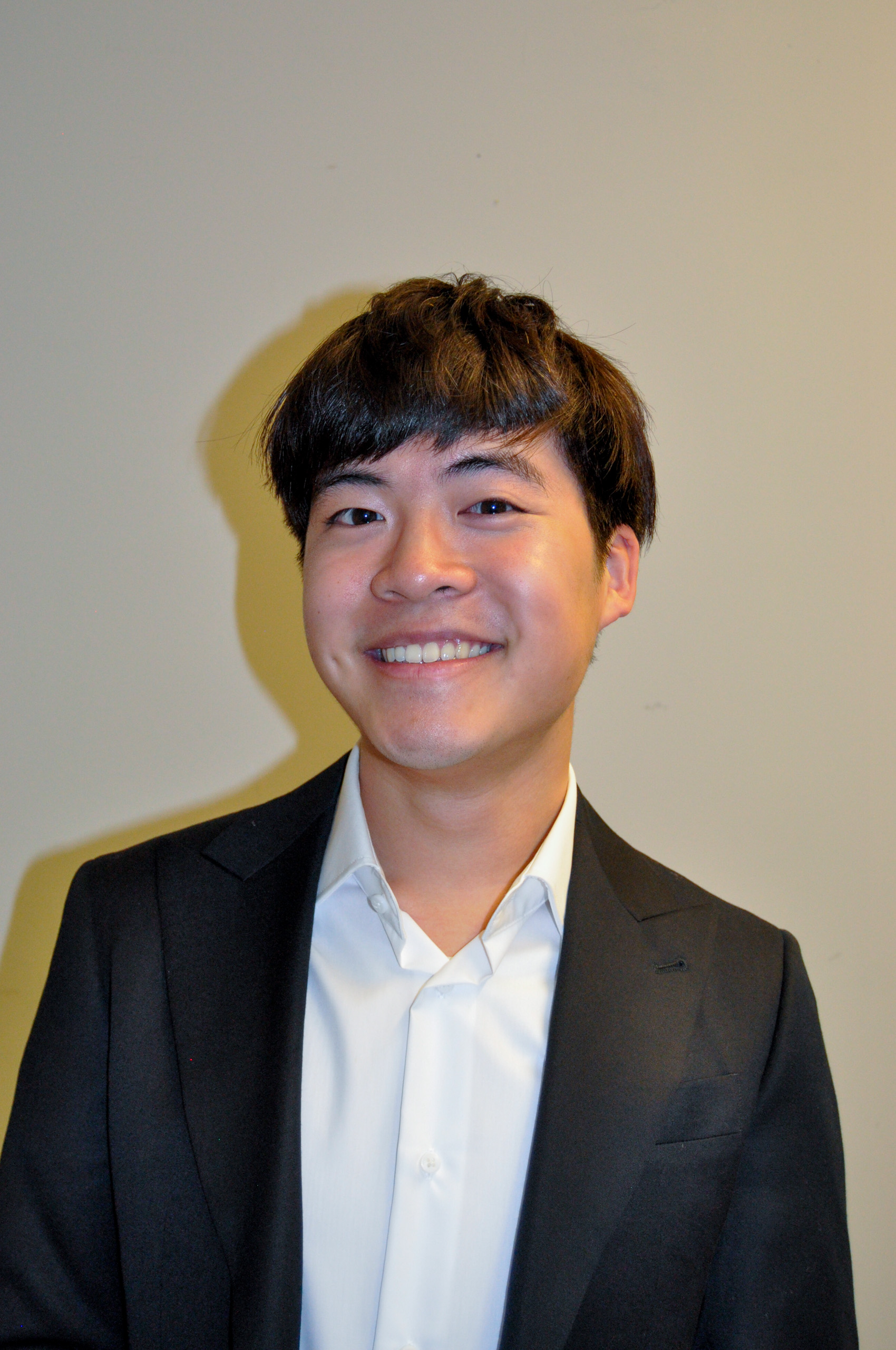 Headshot of Xandro Xu